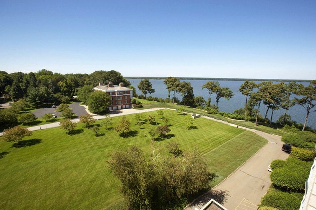 Photo - South Shore Place