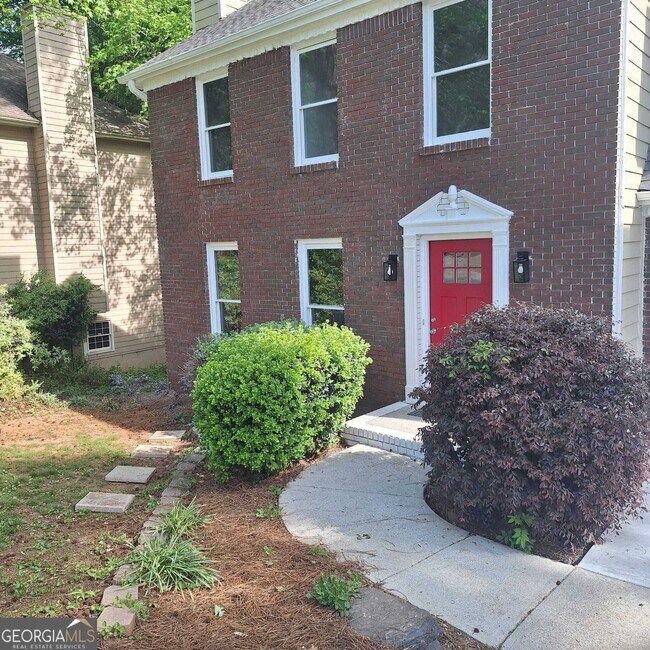 Photo - 1070 Meadowsong Cir