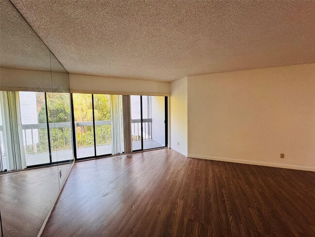 Photo - 2000 N Congress Ave Unit 204