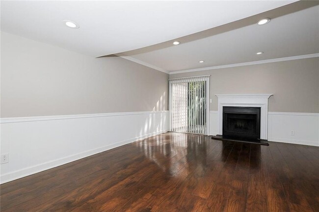 Photo - 3837 Moran Way