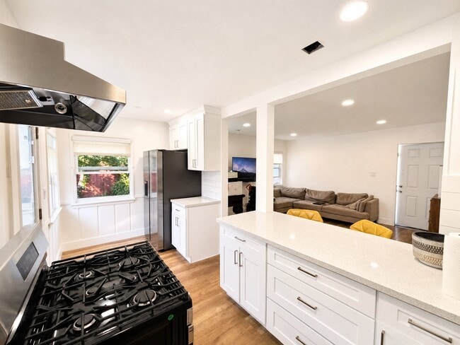 Photo - 6001 Dauphin Ave. Unit 2