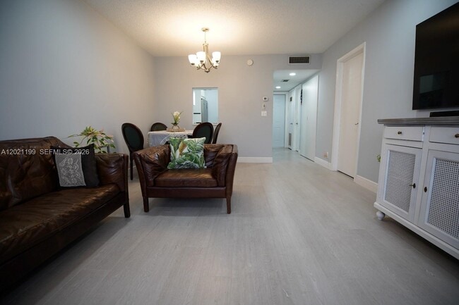 Photo - 251 Berkley Rd Unidad 209