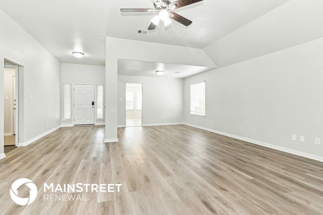 Photo - 306 Broken Pine Ct