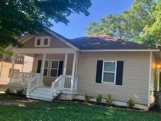 Building Photo - Available to Show