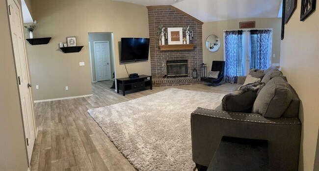 Photo - 10413 NW 45th St