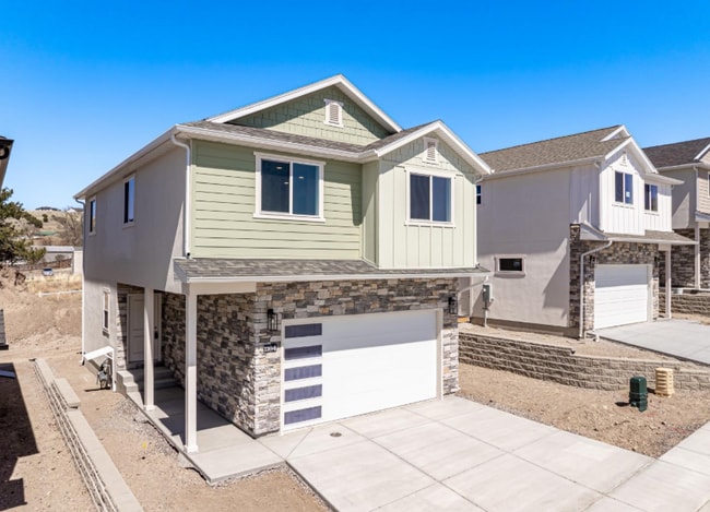 Front View - 1164 Jasper Loop