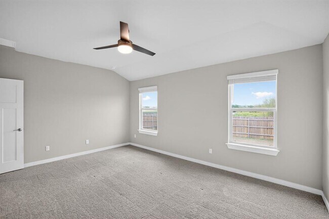 Photo - 116 Halford Rd