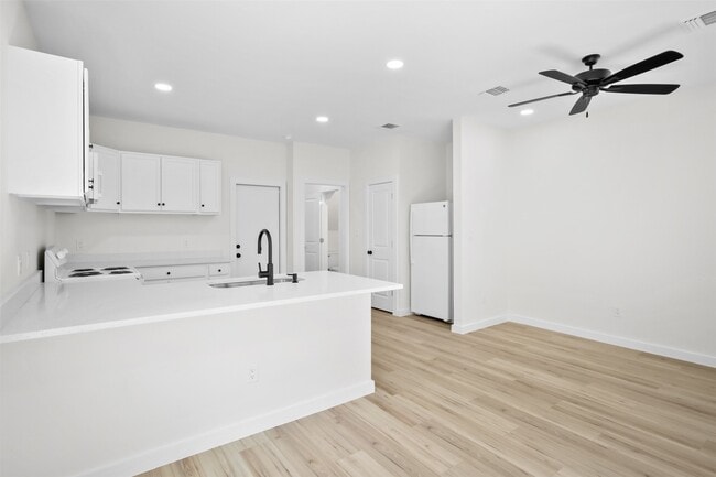 Building Photo - 600 Sheely St Rental