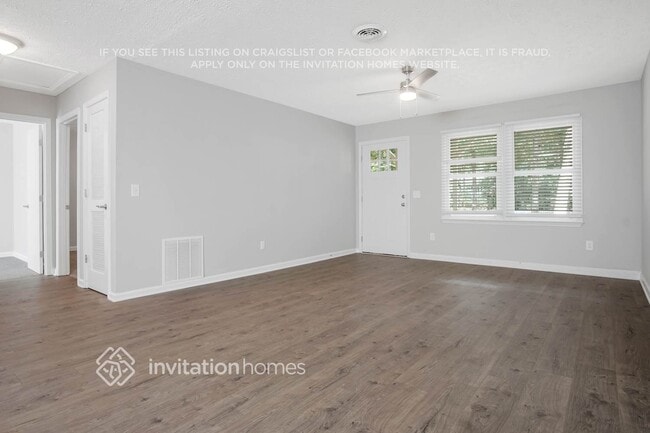 Photo - 210 Meadowbrook Dr