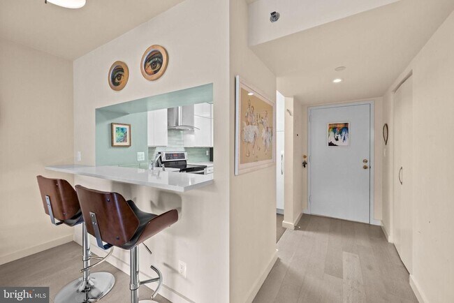 Photo - 1401 17th St NW Unit 705