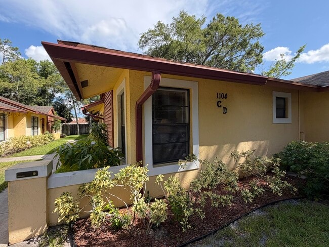 Building Photo - 1104 Goldenrod Rd