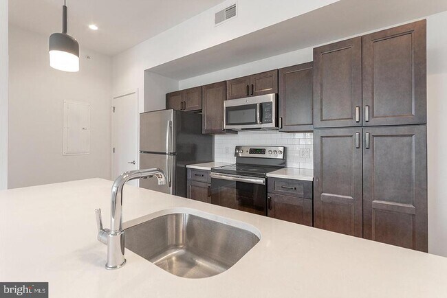 Photo - 507 S 8th St Apartment Unit 209