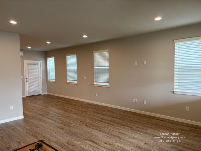 Photo - 507 15th St SE Unit 507