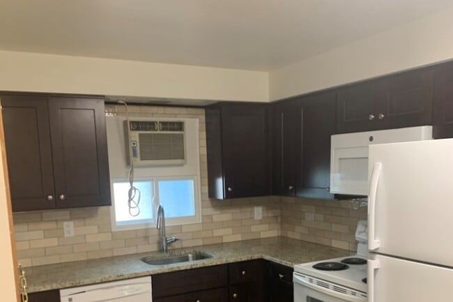 24138 - 24158 W Main St