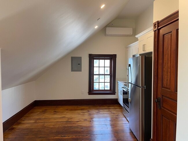 Photo - 41 Summer St Unidad 18