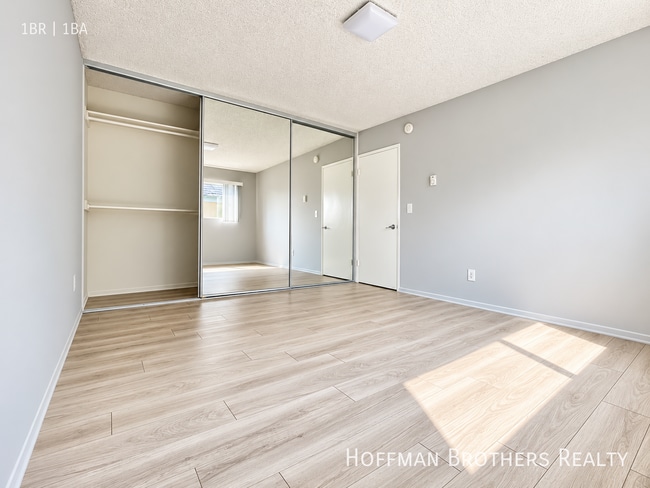 3339 S Canfield Ave Unit 211