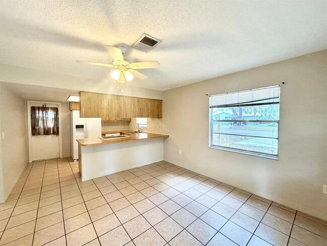 Photo - 5800 Montana Ave