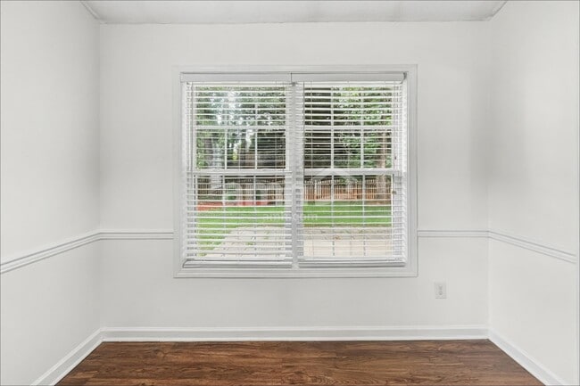 Photo - 213 Fiddlers Knoll Ct