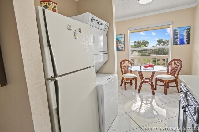 Photo - 1001 Flame Vine Ave Unit 202