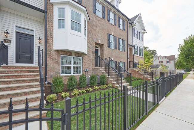 Photo - 25 Catherine St