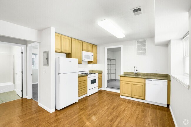 Building Photo - 5200 Unit 5200 Rental