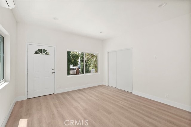 Photo - 1530 N Mariposa Ave