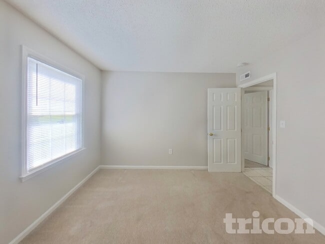 Photo - 7400 Palmetto Ct