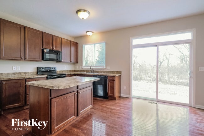 Photo - 115 Leasure Dr