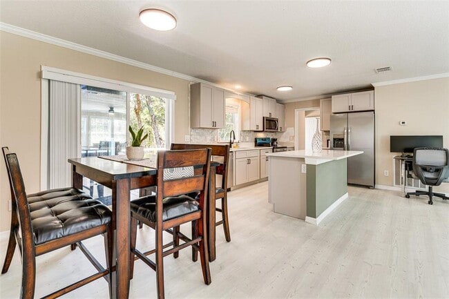 8125 Shelley Trail