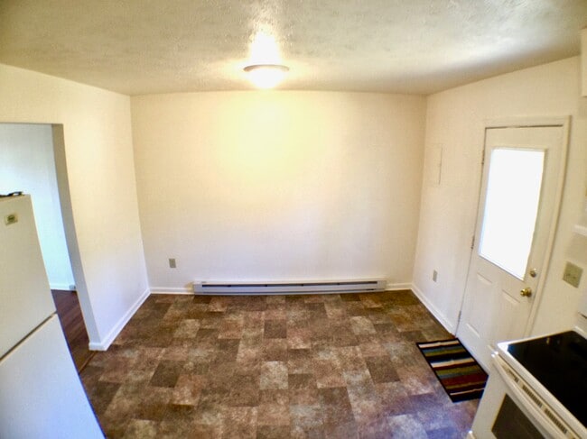 Photo - 770 Newtown Ct