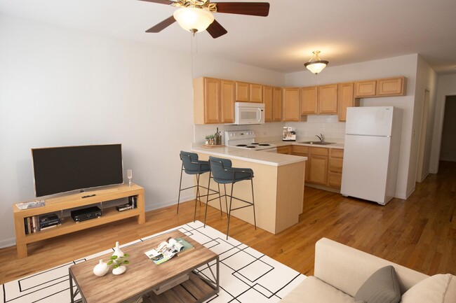 Kitchen - Drexel Grand Apartments