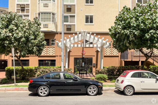 Photo - The Cove - Waikiki