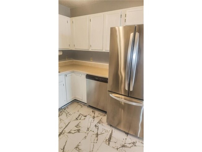 Photo - 9 Heights Rd NE