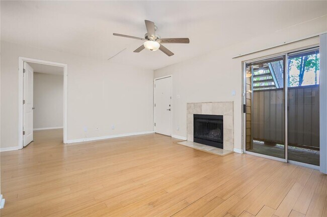 Photo - 3204 Menchaca Rd Unit 105