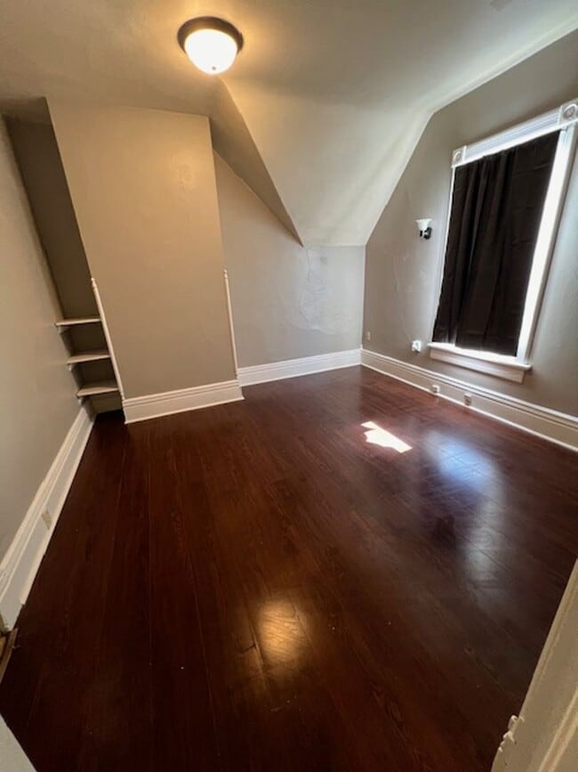 Photo - 6417 Sheridan Rd Unidad Upper Front