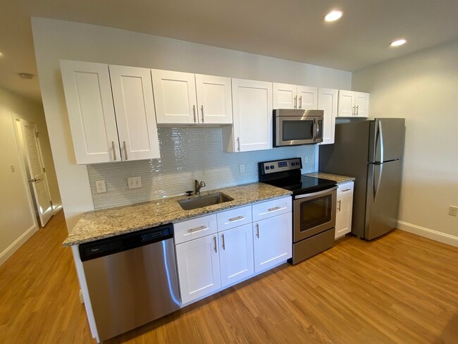 Photo - 875 Elm St Unit 903