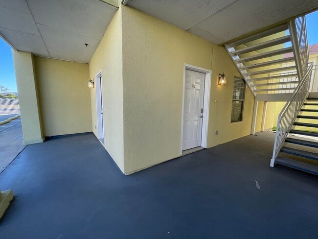 Building Photo - 5402 Marcella Ave Unit #102B