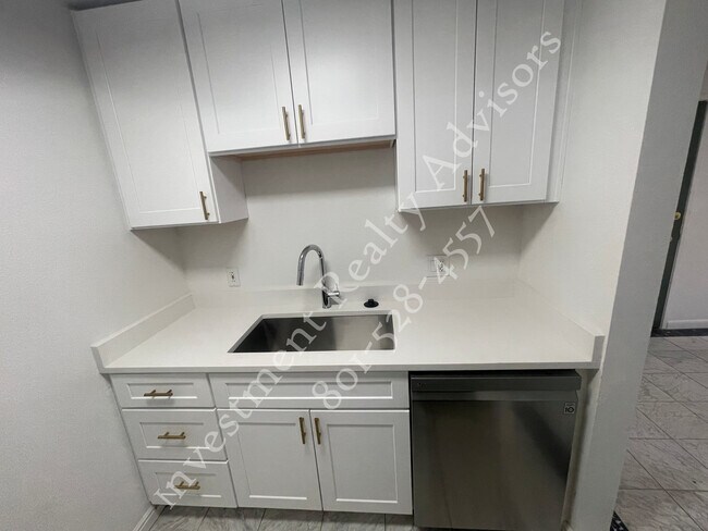 Photo - 425 S 900 E Unit 4