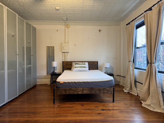 Photo - 27 Court St Unit 6