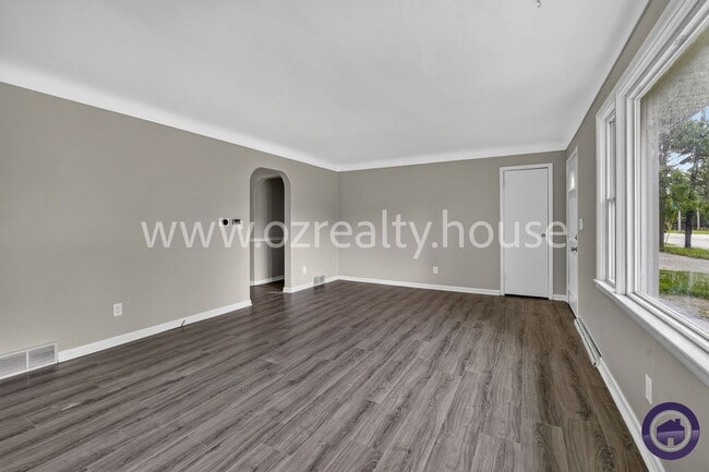 Photo - 3226 N McCord Rd
