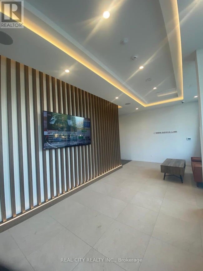 Photo - 8188 Yonge St Unit 512