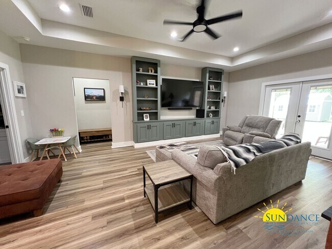 Photo - Spacious 4BR Home with Modern Finishes in Mossy Oaks Plantation!