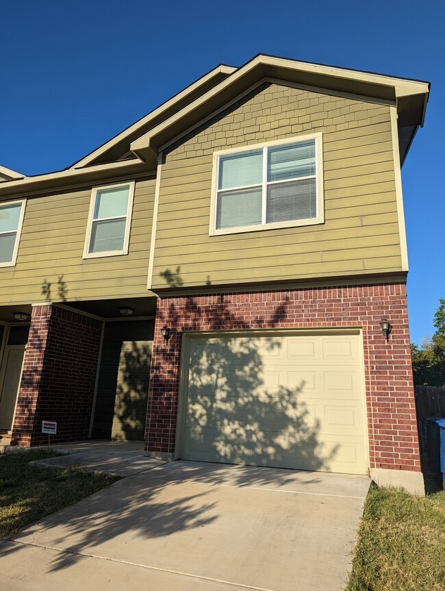 Photo - 13034 Oconnor Cv Townhome