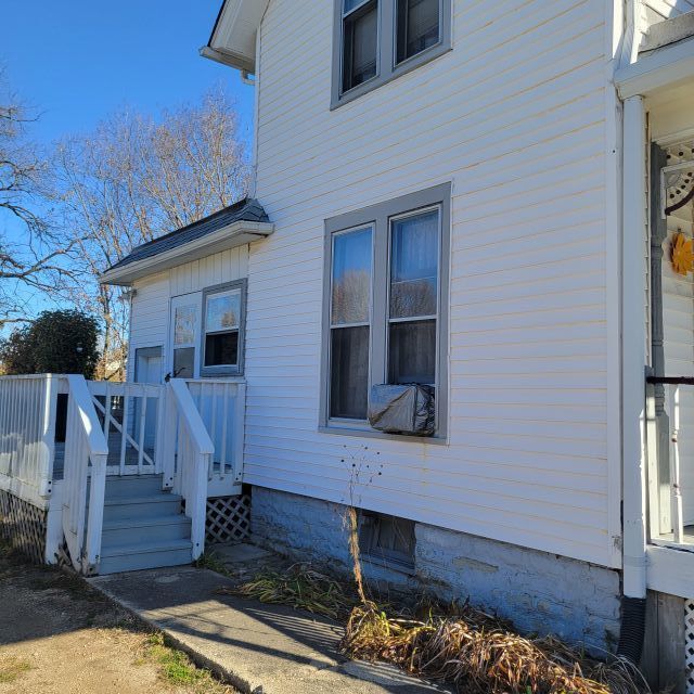 Photo - 211 E Main St