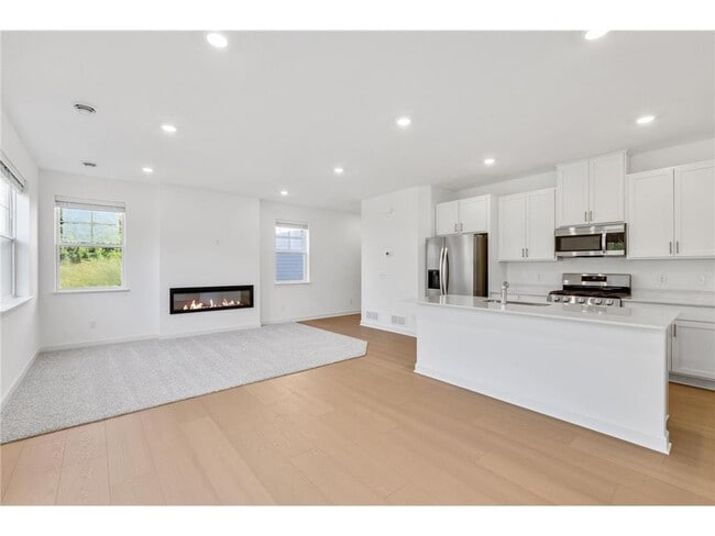 Photo - 11112 203rd St W