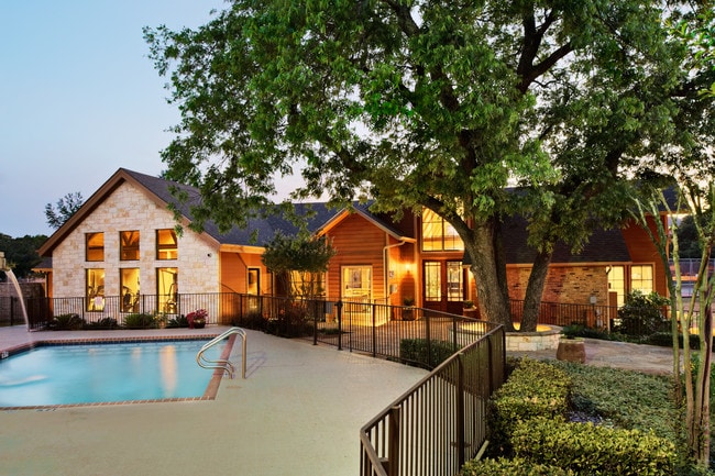 Photo - Spicewood Springs Apartment Homes