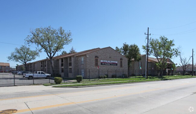 Meridian Apartments - Meridian Apartments