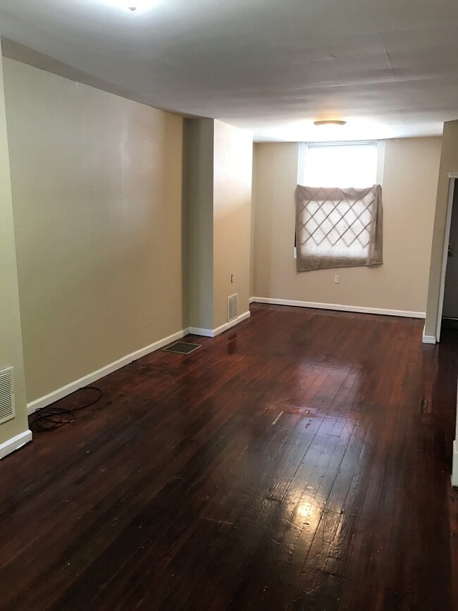 Living Room - 3610 Olive St