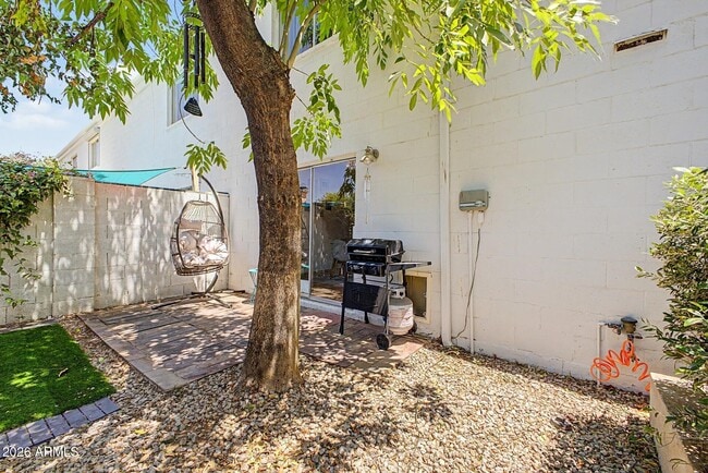 Photo - 385 W Pierson St