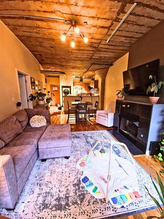 Photo - 1151 W 14th Pl Unit 204